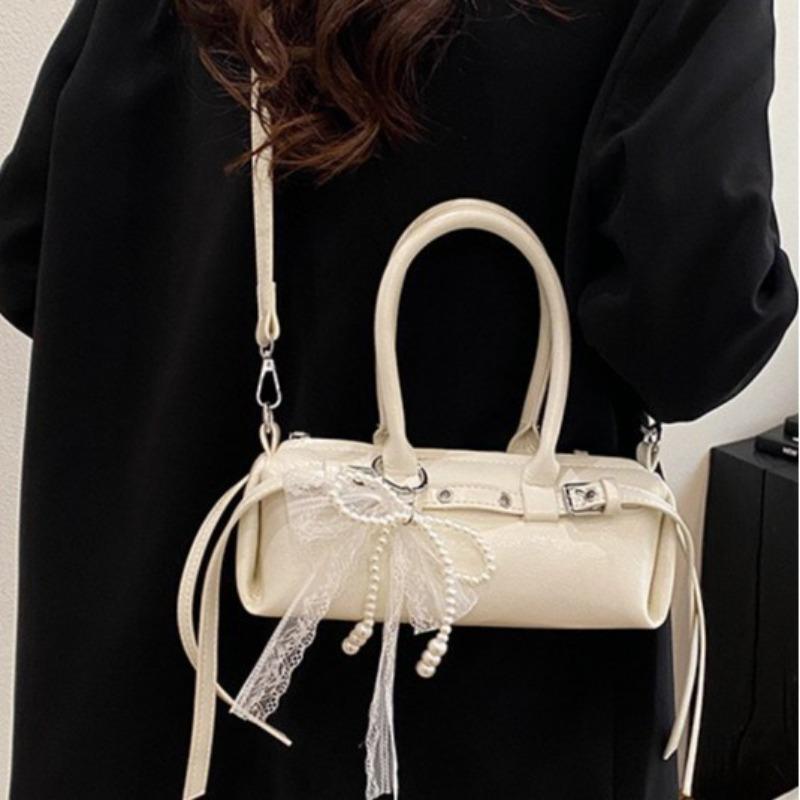 New Portable Temperament Casual Shoulder Messenger Bag Baguette Bag Fashion Sense Spring and Summer Niche Handbag