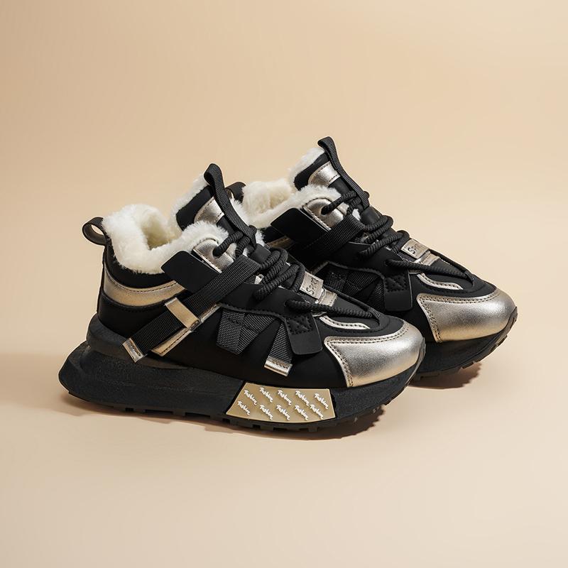 TUINANLE Women's Winter Sneakers Outdoor Anti-Slip Warm Plush Lined Running Shoes Casual Lace-Up Faux Leather Sports Shoes Plus Size for Female