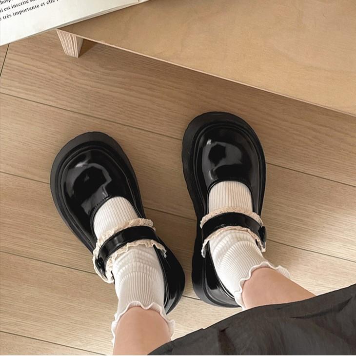 Fashion Internet celebrity retro French platform small leather shoes women 2025 new spring and autumn versatile skirt Mary Jane single shoes
