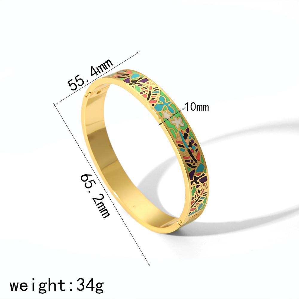 Modern Stainless Steel Cuff Bracelet With Engraved Pattern For Elegant Summer Style