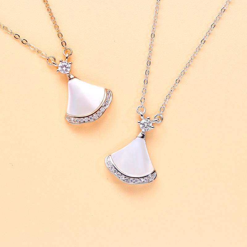 Small Skirt Necklace Women's Fashion Light Luxury Temperament High-grade White Fritillary Fan-shaped Necklace Collarbone Chain Gift