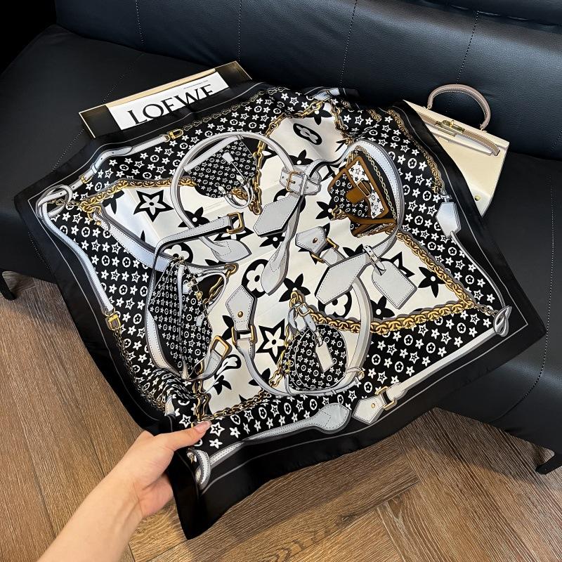 New silk scarf women's fashion versatile high-end small square scarf Korean version neck protection scarf spring and autumn retro scarf binding bag