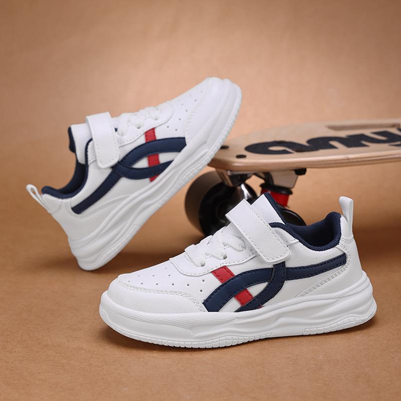 

Мальчиковые спортивные туфли 2025 осень новые детские кеды белые туфли для детей среднего и старшего возраста для девочек студенческие повседневные туфли 28 inner length about 17.7 cm