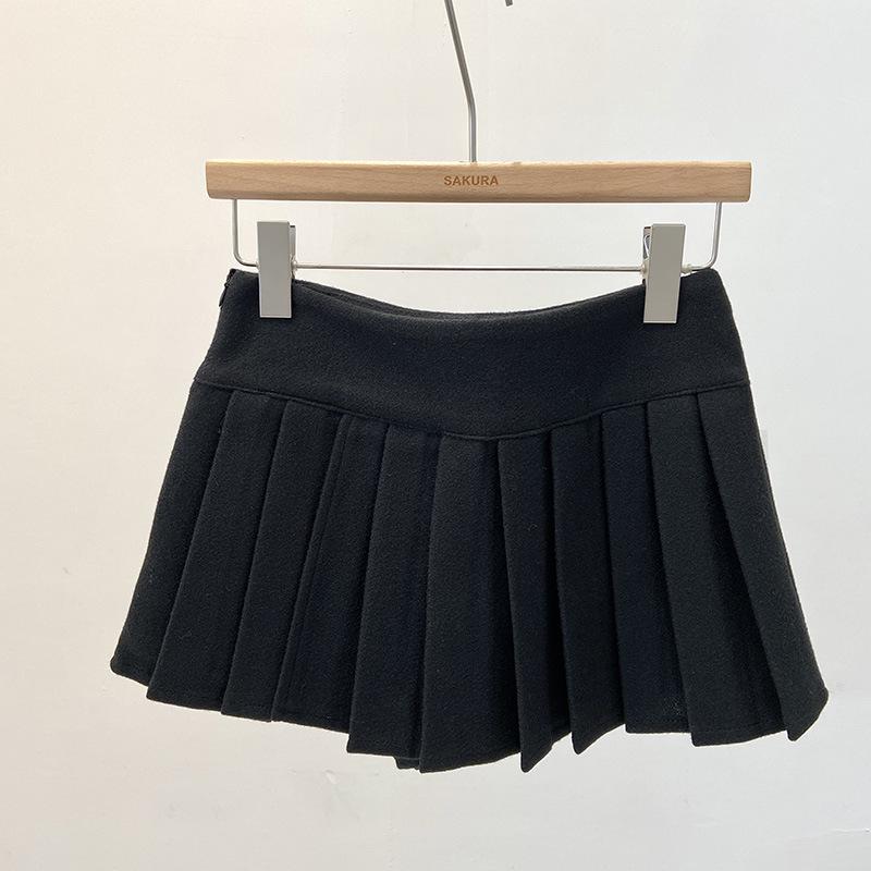 

Elegant Grey Wool A-Line Pleated Skirt for Women - Versatile, Age-Reducing, Anti-Exposure, Korean Style, Autumn Winter 2025 XS чорний
