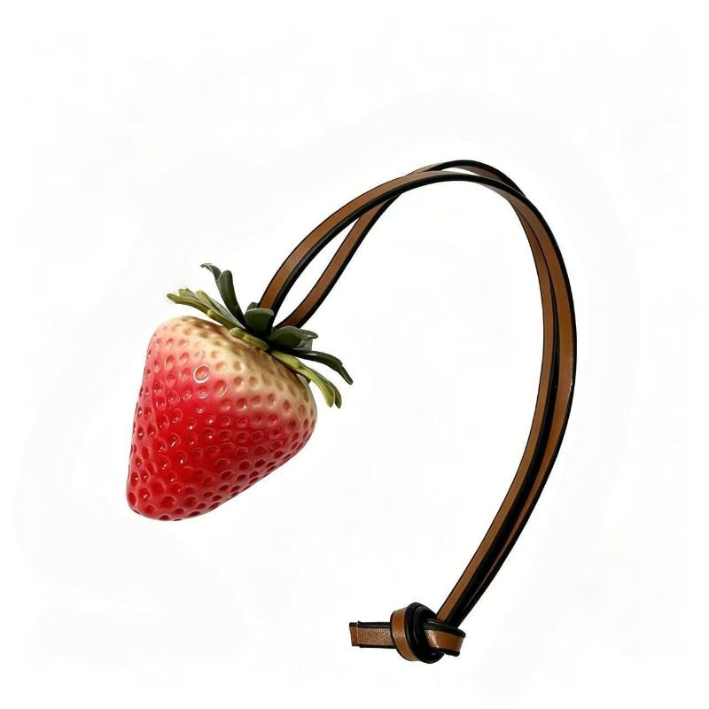 1Pcs Bag Accessories Jewelry 3D Resin Strawberry Bag Charm Cute Keychain Pendant For Phone Lanyard Christmas Gifts
