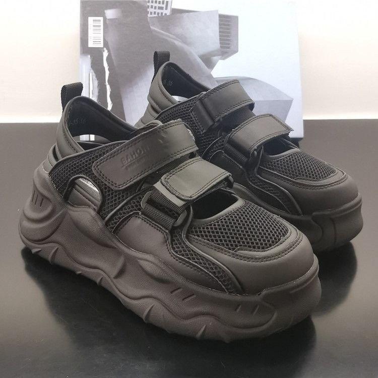 Velcro mesh dad shoes women's 2025 summer new hollow mesh shoes muffin sole casual sandals women's outer wear