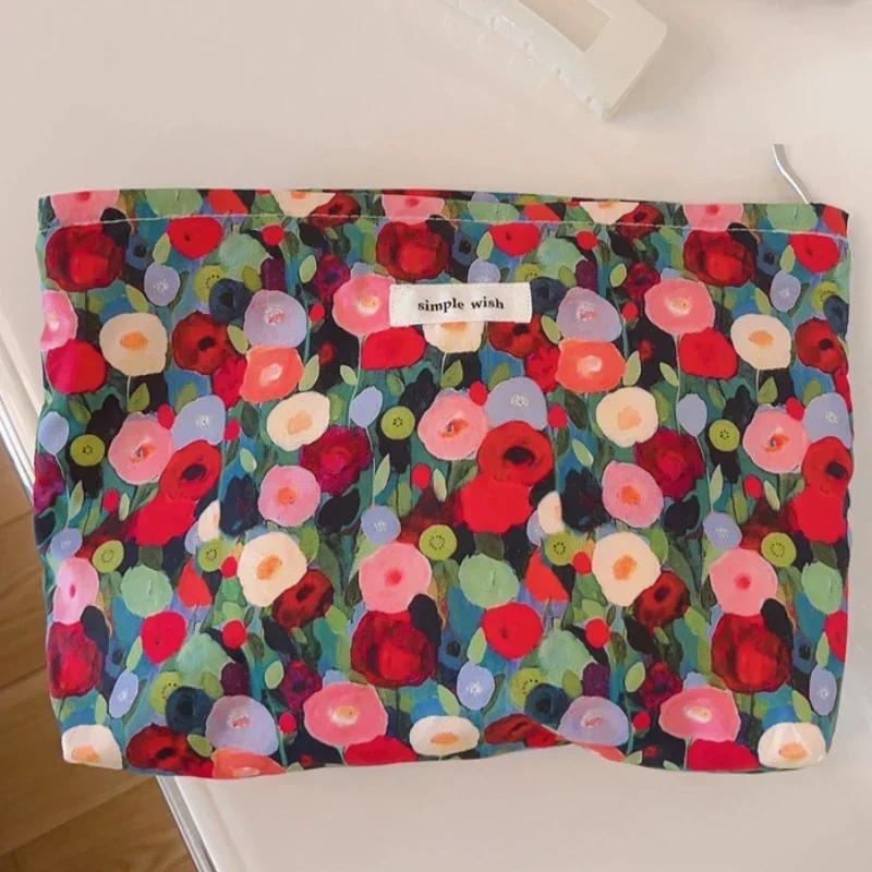 

Large Capacity Clutch Cosmetic Storage Bag Romantic Vintage Floral Clutch Makeup Bag Women s Toiletry Washing Organizer Pouch 27x18x5cm