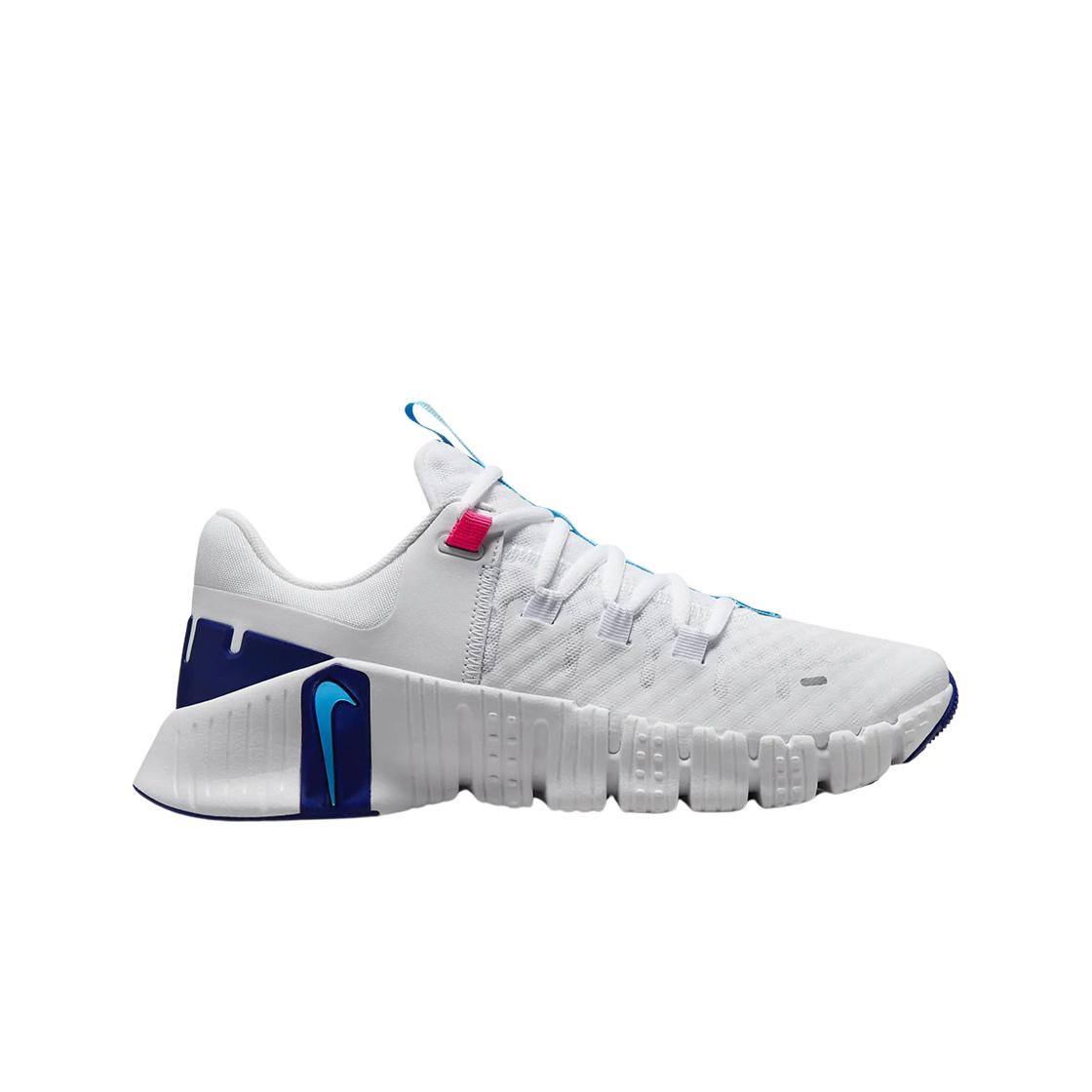 

(в) Nike Free Metcon 5 Белый Ярко-розовый 250