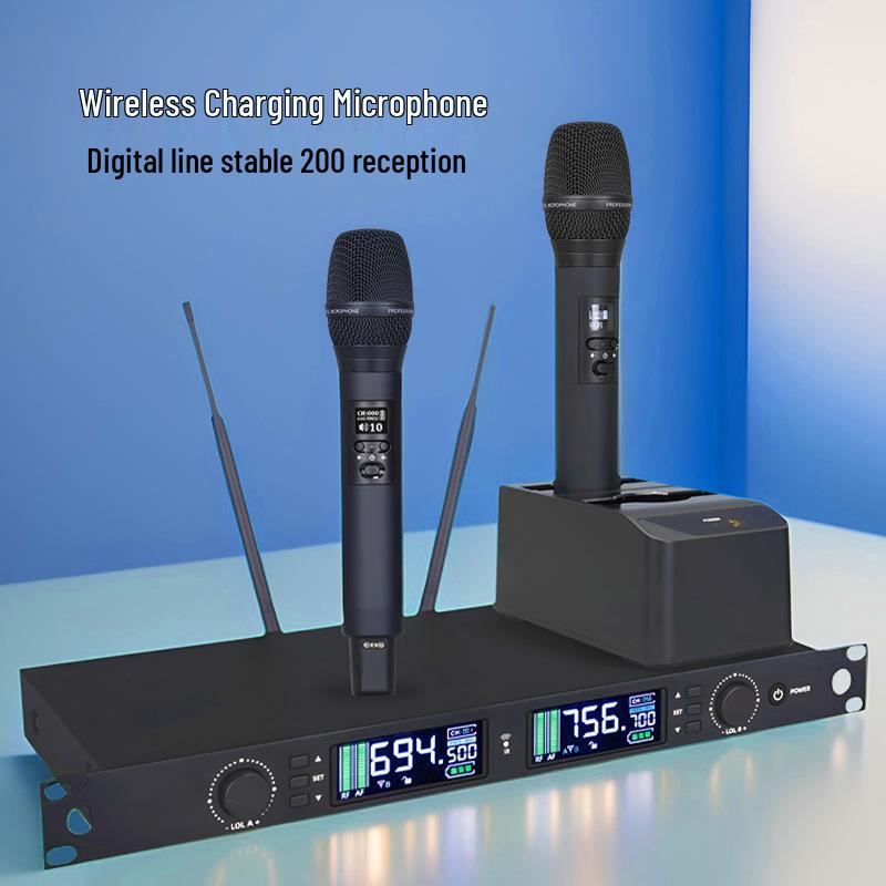 Professional Wireless Dynamic Microphone with Magnetic Charging Base