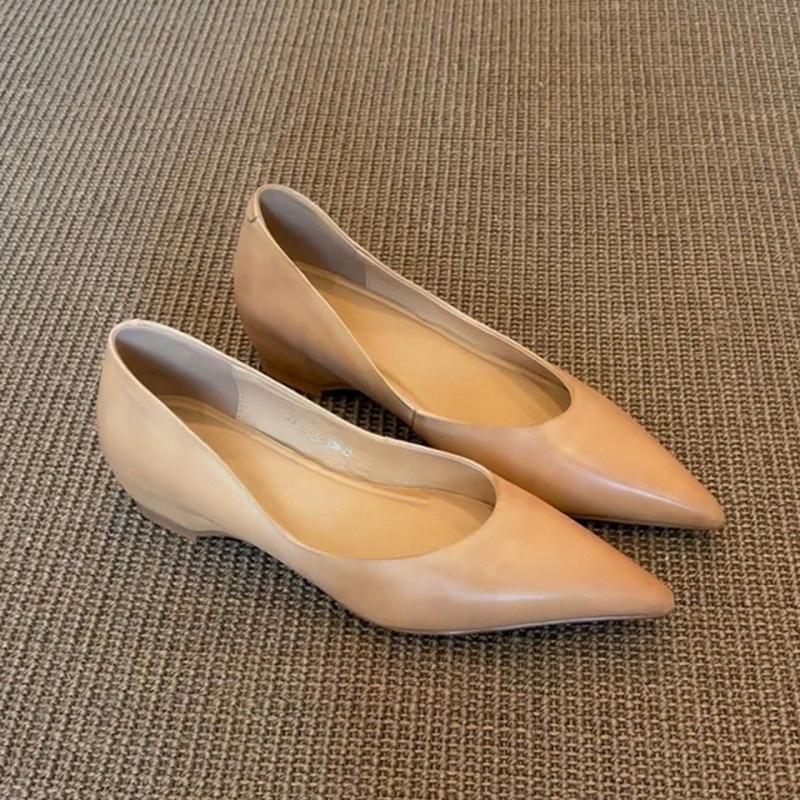 

Женские универсальные туфли-слипоны с острым носком: Удобные, Модные, Литературный стиль с внутренней высотой 37 абрикосовый