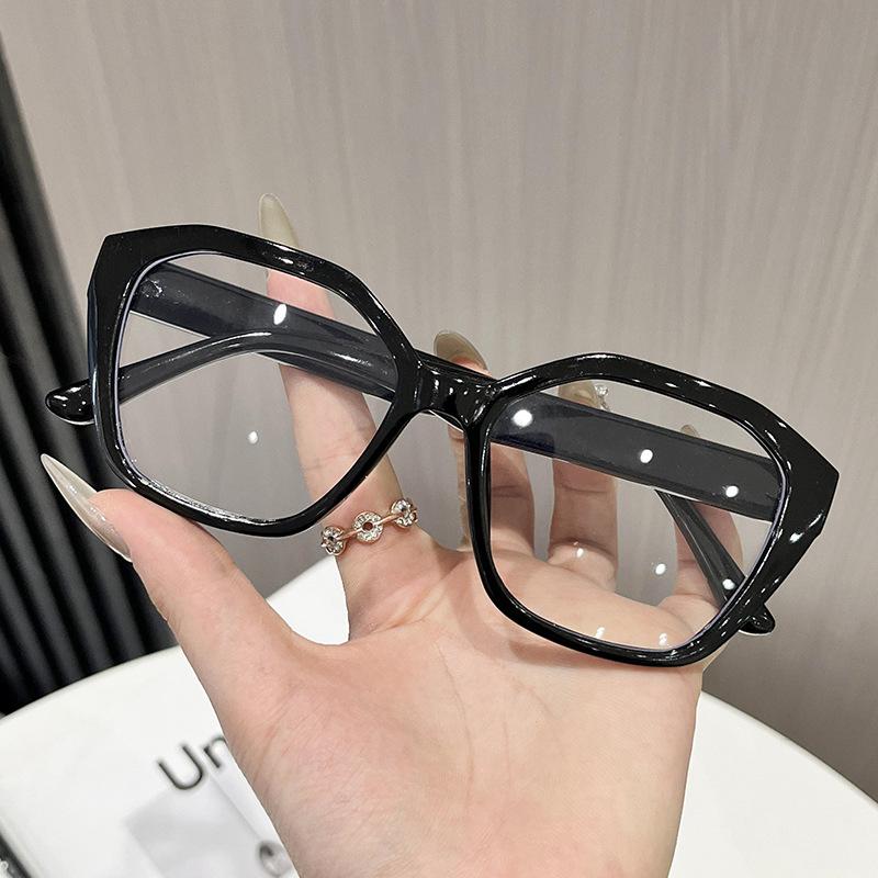 

Vintage Large Frame Anti Blue Light Glasses For Men Women Lightweight Reading Eyeglasses Fashion Photo Decor Plain Spectacles