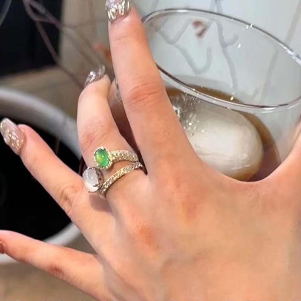 Vintage Light Luxury White and Green Chalcedony Cabochon Ring with Diamonds - National Tide New Chinese Style.