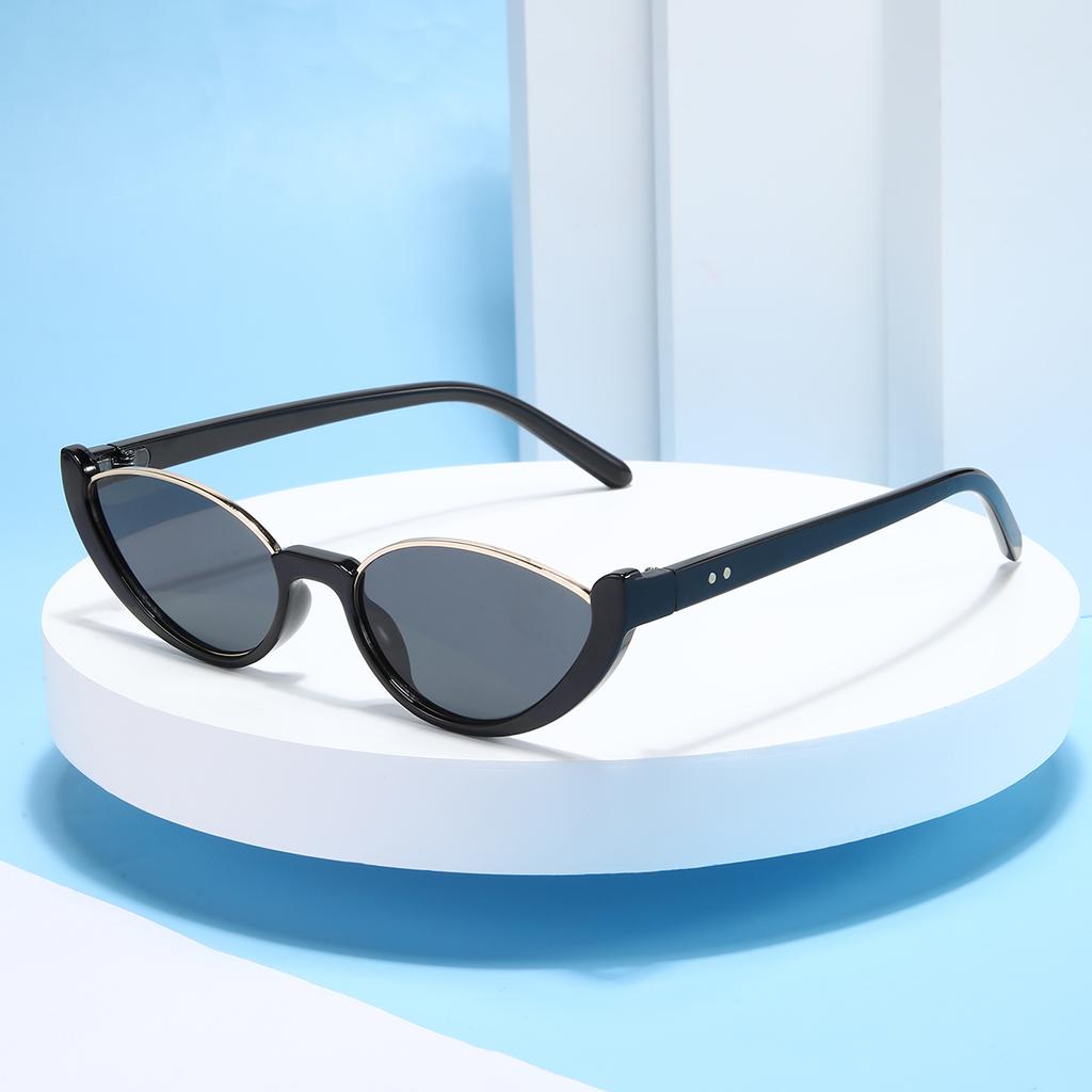 A Pair of Half Frame Cat Eye Sunglasses Small Frame Plain Face Personalized Street Po Sunglasses
