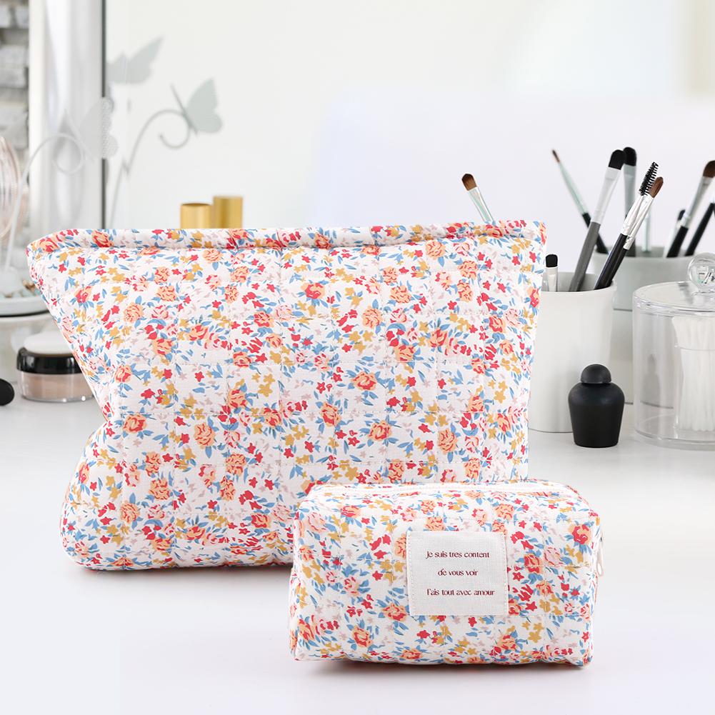 2Pcs Aesthetic Zipper Pouch Cute Quilted Makeup Bag Soft Padded for Women Girls