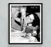 Retro Art Black and White Picture Italian Style Girls Eating Pasta Together Picture Home Room Restaurant Decoration