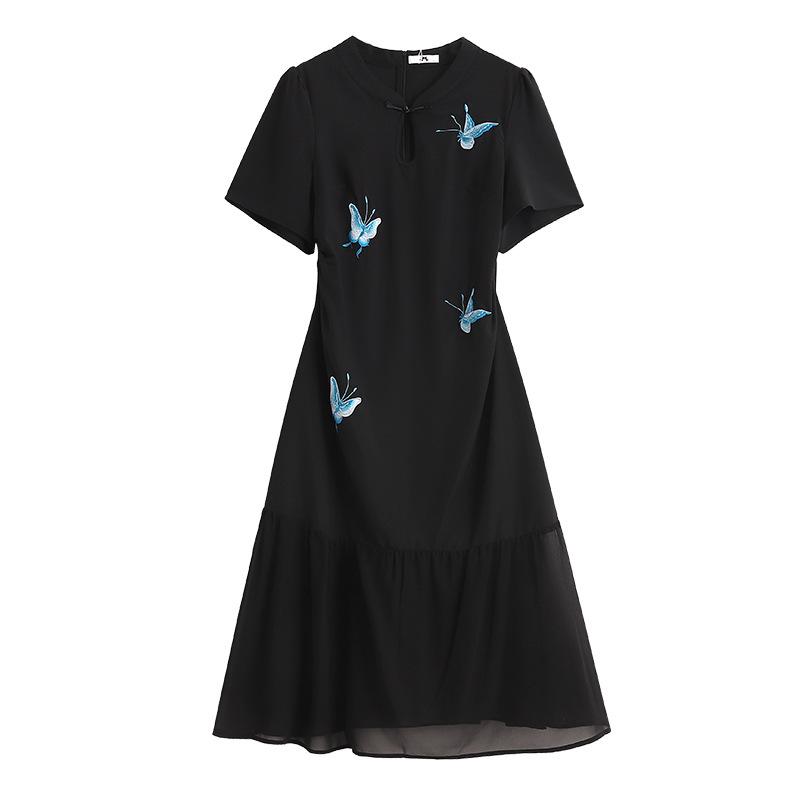 New Chinese-style Retro Cheongsam Dress with Butterfly Embroidery for Plus-size Women's Summer