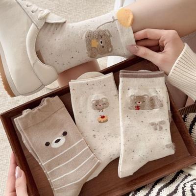 Damen Frühling und Herbst Reizende Cartoon Bär Knochenlose in der Röhre Haufen Haufen Baumwollsocken