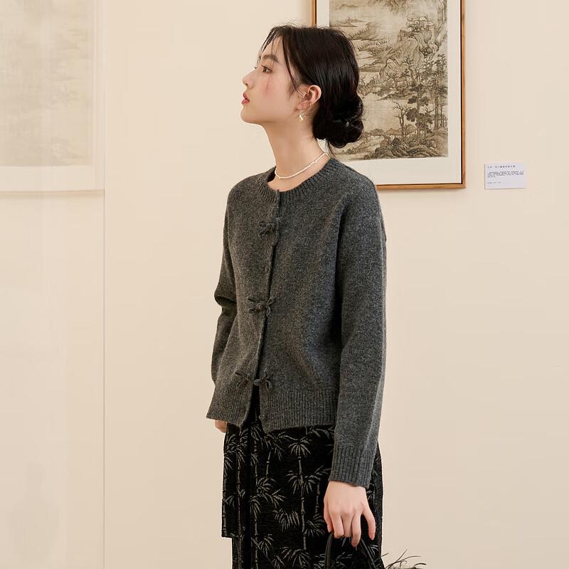 Sancai Women's 2025 Winter New Chinese Style Knit Cardigan with Butterfly Buttons