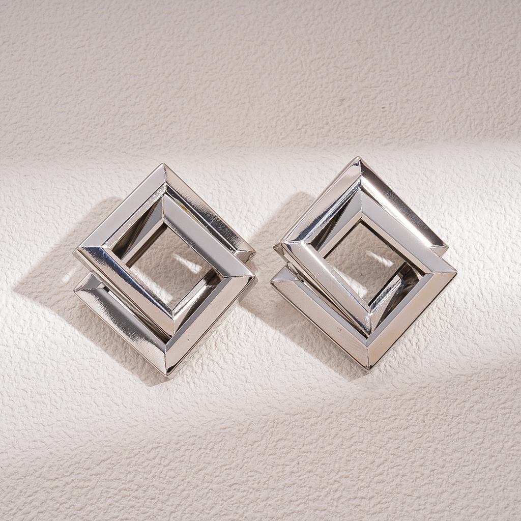 Metal Smooth Geometric Rhombus Cross Silver Needle Earrings Cold Wind Personality Earrings