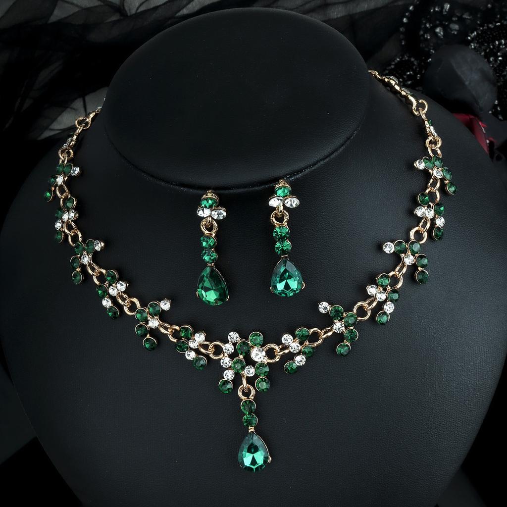 European and American Retro Necklace Earrings Set Bridal Wedding Banquet Dress Accessories Exaggerated Luxury Ruby Two-piece Set 2026