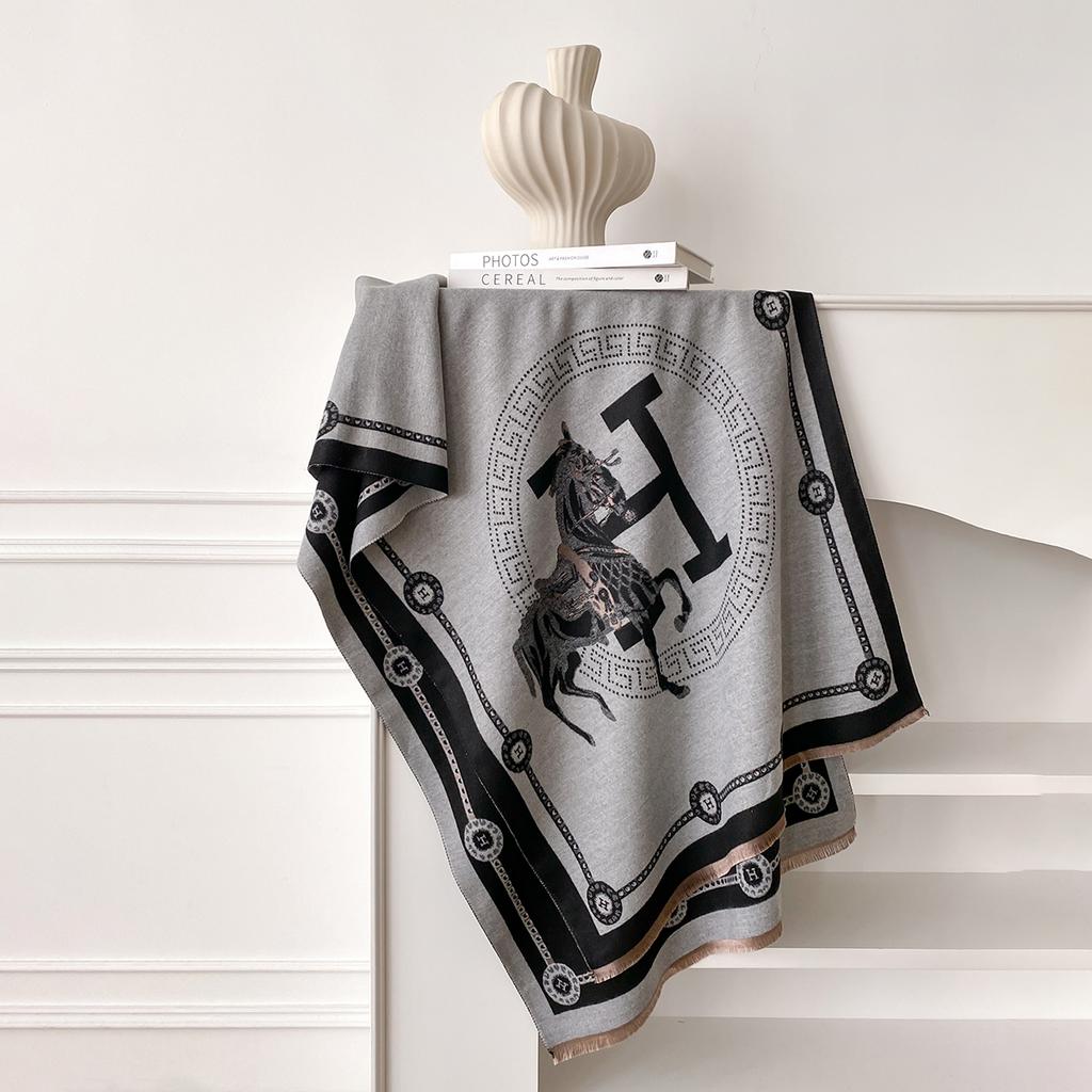 New Fashion Horse Pattern Temperament Scarf Women's Winter Thickened Student Keep Warm Soft Neckerchief Outdoor Windproof Shawl