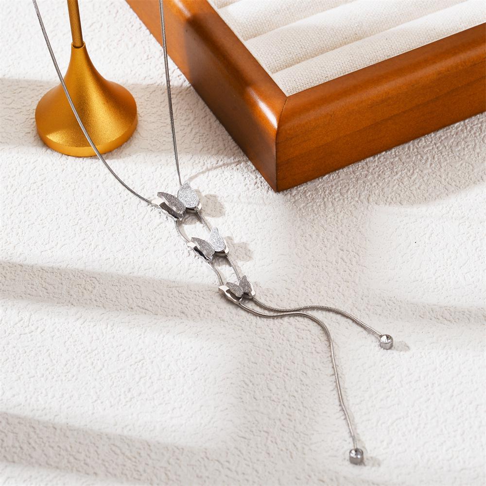 Simple Fashion Titanium Steel Women's Necklace - Non-fading, Luxurious, Versatile, Korean Style Clavicle Chain