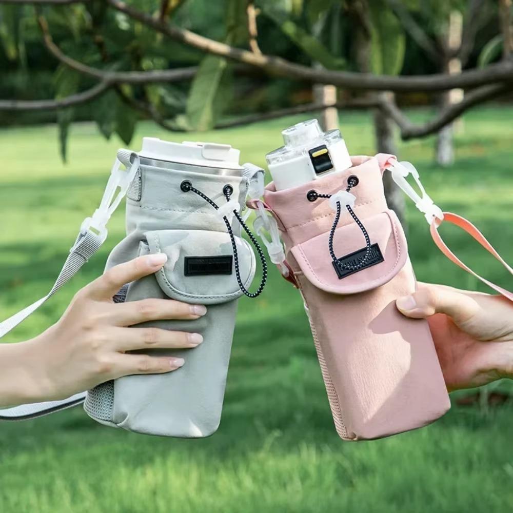 

Waterproof Water Bottle Bag with Adjustable Shoulder Strap Water Bottle Holder Pouch бежевий