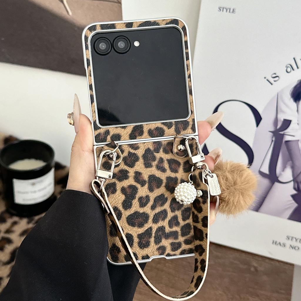 Applicable Motorazr11ultra Bow Mobile Phone Case Razr11 Leather Leopard Print Portable Rope Anti-drop Case Moisture