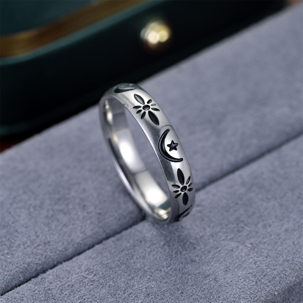 1Pc Fashionable, Niche, Cute Star and Moon Combination Design Titanium Steel Ring