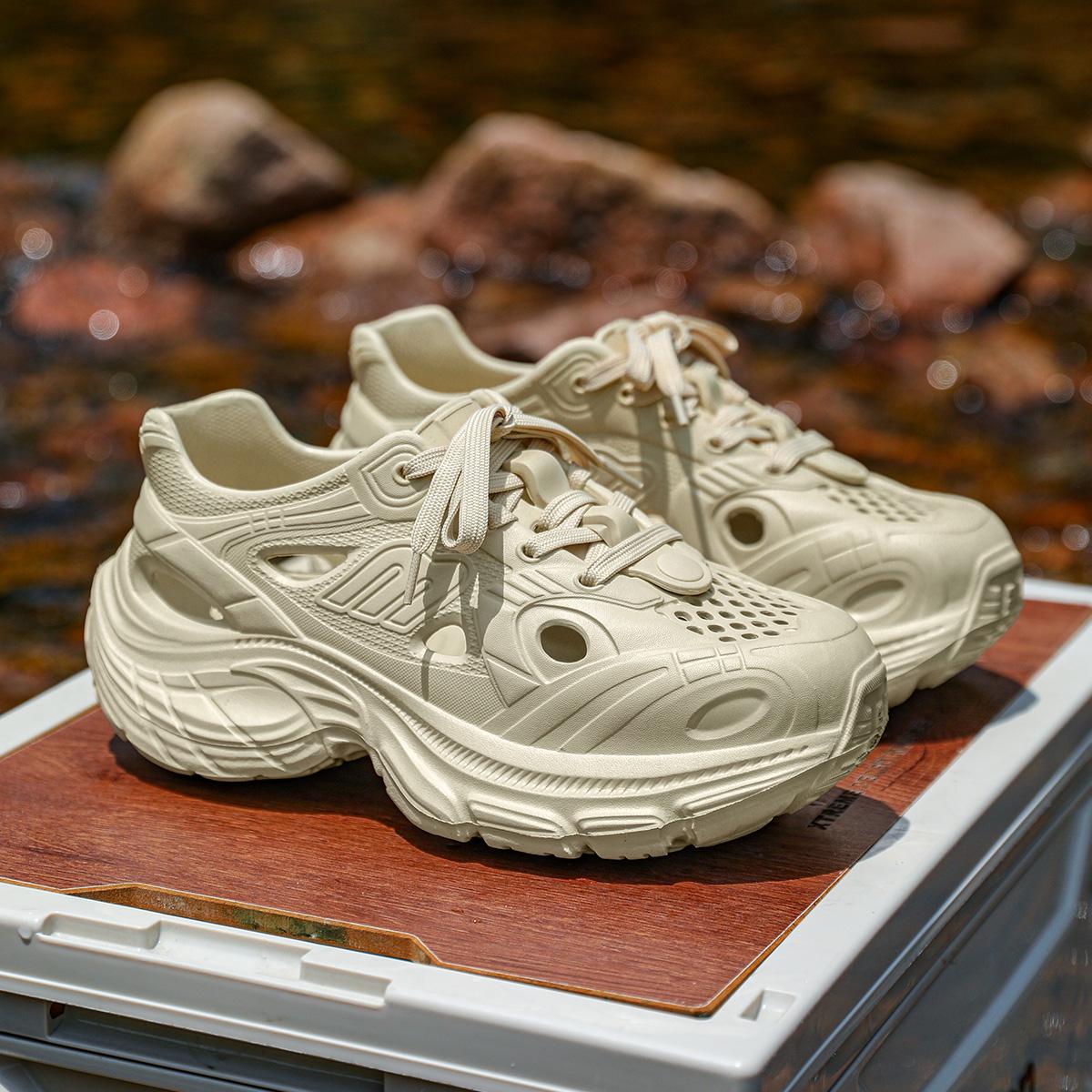 

Summer Men Sneakers EVA Beach Thick Bottom Hole Shoes Fashion Comfortable Non-slip Trainers Breathable Leaky Quick Drying Women Sneakers 36 бежевий