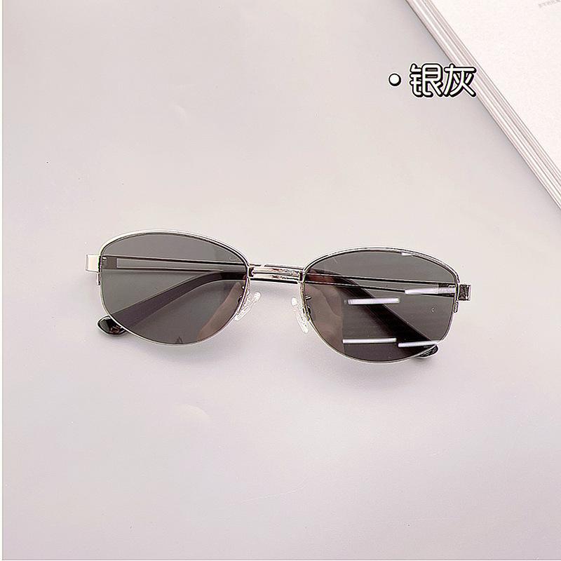 New metal sunglasses women's European and American retro hip-hop punk oval sunglasses men's UV-proof flat glasses