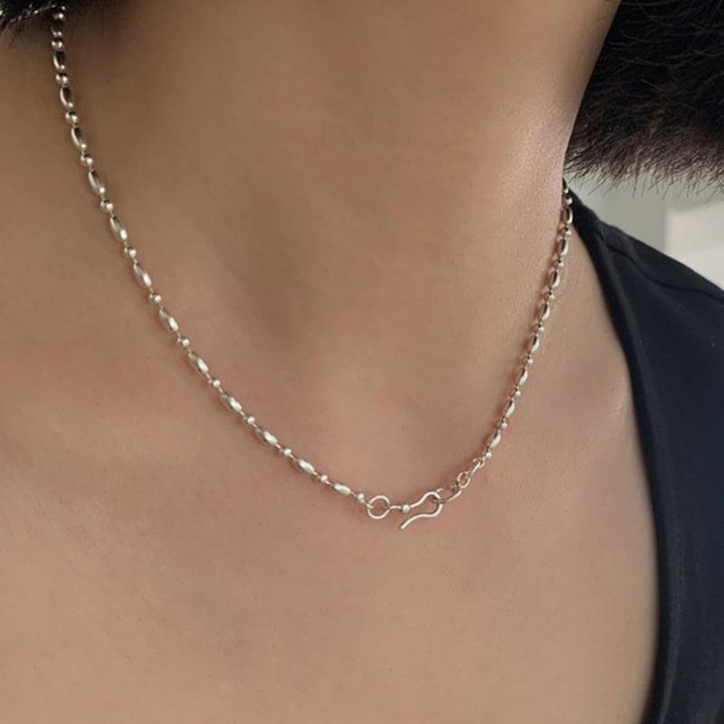 Melliv Silver Mixed Egg Ball Chain Fish Hook Necklace_mvn19