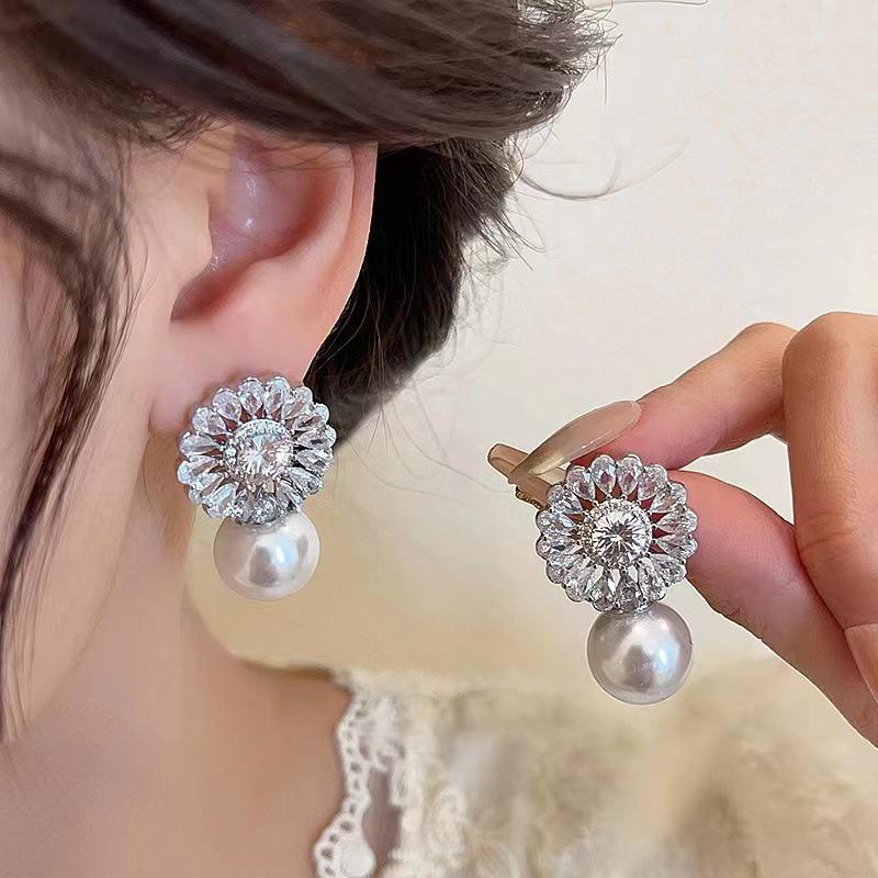 Copper Inlaid Zircon Baroque Flower Pearl Earrings for Brides and Evening Parties
