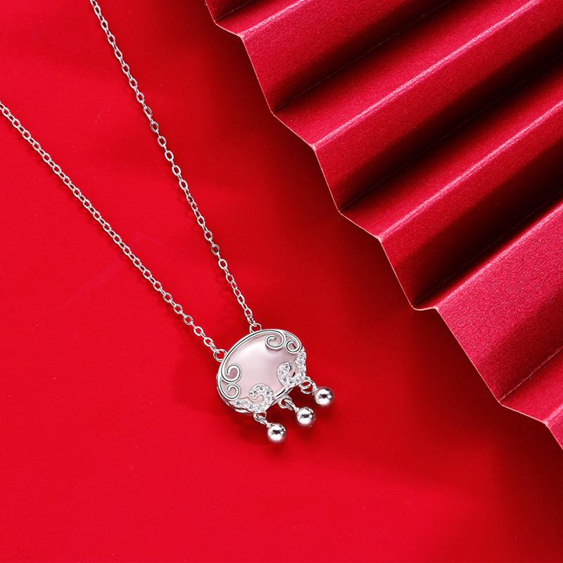 Xiangyun Ruyi Lock Necklace Women'S Guochao Retro New Chinese Long Life Lock Pendant New Year'S Gift Premium Durable