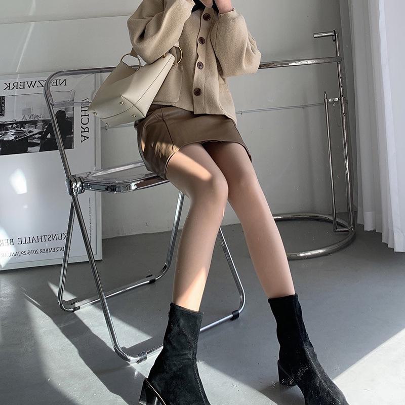 Ultra Sheer Nude & Black Anti-Snag Stockings for Women - Spring, Summer & Autumn