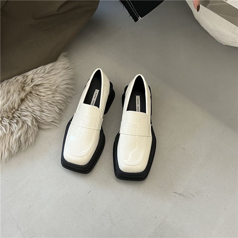 2025 spring and autumn new British style thick-soled square head retro loafers French muffin and small leather shoes for women