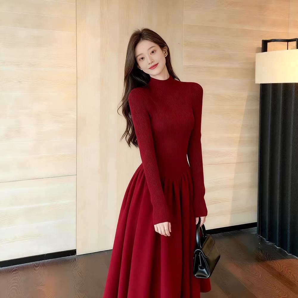 Elegant Red Knitted Dress for Women - Perfect for New Year's and Special Occasions (2025 Winter Collection)