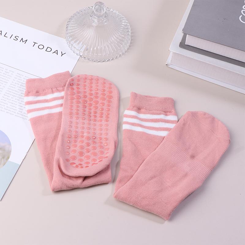 

Женские нескользящие профессиональные гольфы для йоги, спорта, фитнеса, пилатеса, мягкие удобные спортивные носки розовый