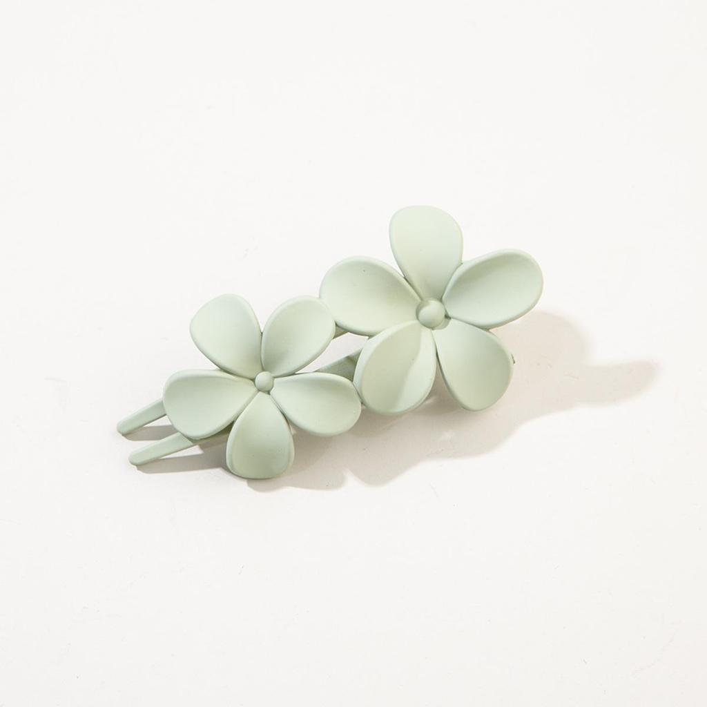 Korean Style Large Duckbill Hair Clip – Fashionable Flower Accessory for Women, Versatile Spring Updo.