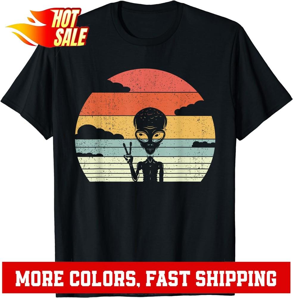 Retro Alien Extraterrestri wbr/ al Space - Vintage Alien Unisex T-Shirt Unisex T-Shirt S