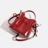 Niche design bag women's large-capacity bucket bag 2025 autumn and winter Korean version new light luxury women's tote women's bag