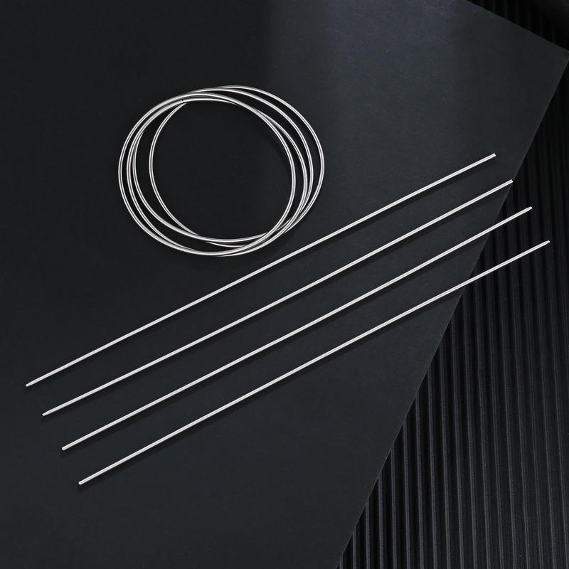 

Водонепроницаемый телескопический браслет из нержавеющей стали, не выцветающий, диаметр проволоки 1,7 мм, регулируемая пружинная винтовая головка 304 серебряный