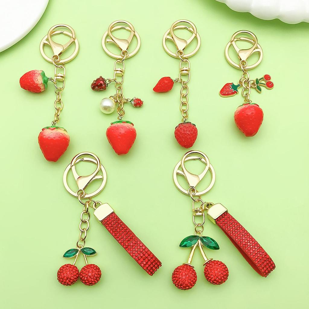 3D Strawberry Keychain: Fashionable Resin Fruit Bag & Car Ornament for Women