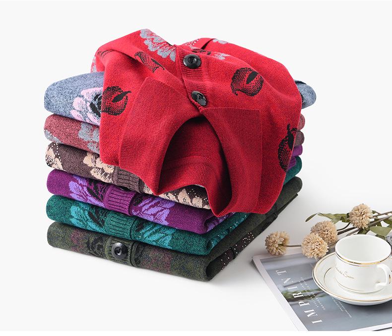 Lightweight Spring & Autumn Cardigan for Mature Women: Perfect for Mothers and Grandmothers in Their 70s and 80s, Loose Fit, Comfortable Knit Sweater