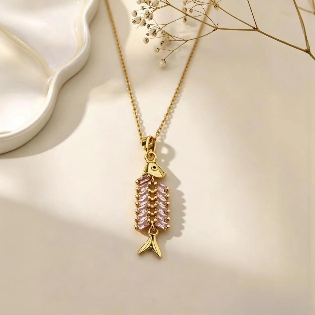 Luxury Zircon Fishbone Pendant Necklace with Gold-Plated Clavicle Chain