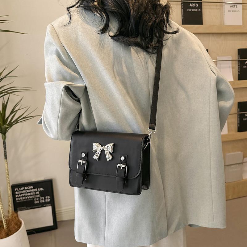 Chic And Simple 2024 Spring Pu Crossbody Bag Stylish Small Square Bag For Women
