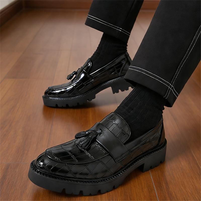 New Tassel Platform Loafers Fashion Men's Pointed Thick-soled Leather Shoes Designer Formal Wedding Dress Homecoming Footwear