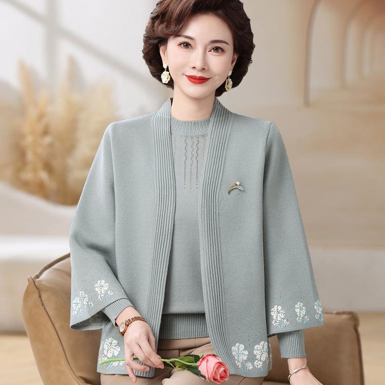 New Mother Autumn Knitted Two-piece Set Middle-aged and Elderly Women Autumn and Winter Sweaters Fashionable and Fashionable Suit Cardigan Jacket