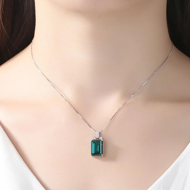 925 Sterling Silver Pendant Necklace for Women Fashion Luxury Emerald Cut Green Cubic Zirconia Party Wedding Fine Jewelry Gift