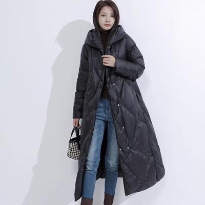 Daunenjacke Damen lang 2025 Winter neue Mode verdickt retro literarisch große Größe Knie Mutter Mantel